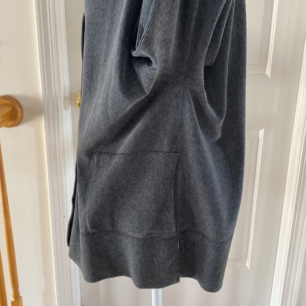 15:08- 3/$25 Bundle Only - J.Jill Velour Cardigan - Picture 5 of 16